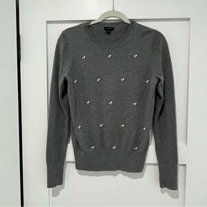 Ann Taylor Gray Sweater with Pearl and Rhinestone Detail size Medium holiday